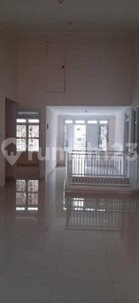 House for rent in Bandung, Indonesia · 7 rooms, 4 baths