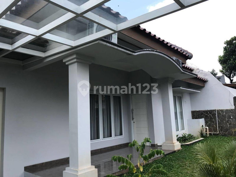 House for rent in Jakarta, Indonesia · Pasar Minggu · 3 rooms, 3 baths