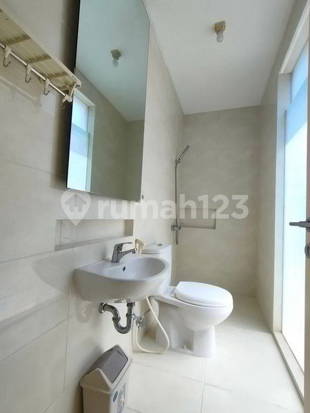 House for rent in Surabaya, Indonesia · 2 rooms, 2 baths