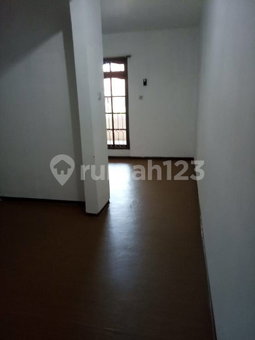 House for rent in Surabaya, Indonesia · 1 room, 1 bath