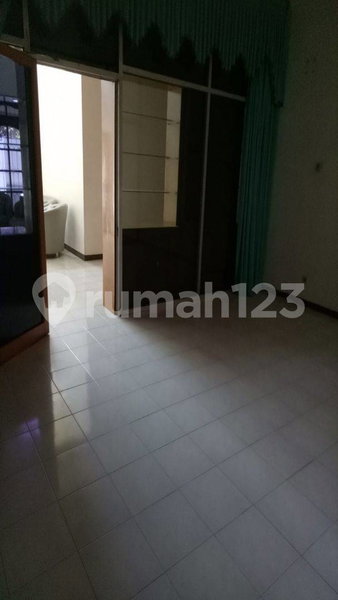 House for rent in Surabaya, Indonesia · 1 room, 1 bath