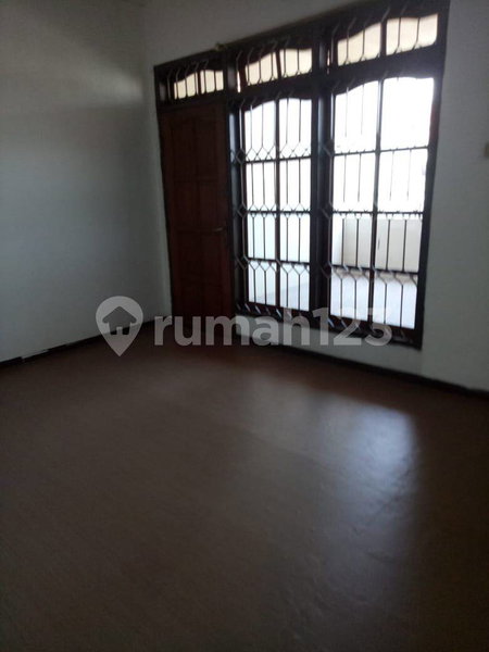 House for rent in Surabaya, Indonesia · 1 room, 1 bath