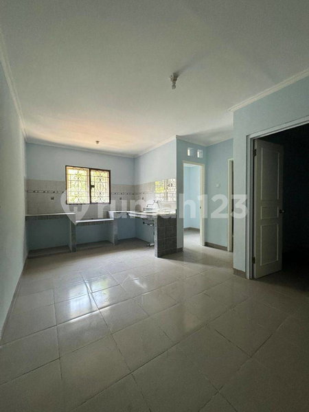 House for rent in Jakarta, Indonesia · Pasar Minggu · 4 rooms, 3 baths