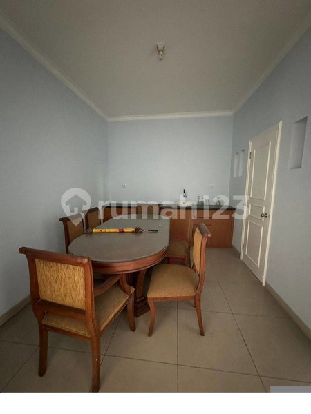 House for rent in Jakarta, Indonesia · Pasar Minggu · 4 rooms, 3 baths
