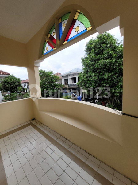 House for rent in Jakarta, Indonesia · Tebet · 3 rooms, 2 baths