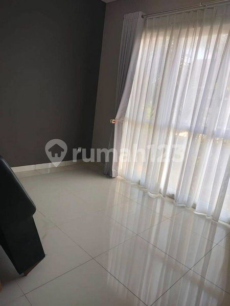 House for rent in Jakarta, Indonesia · Tebet · 4 rooms, 3 baths