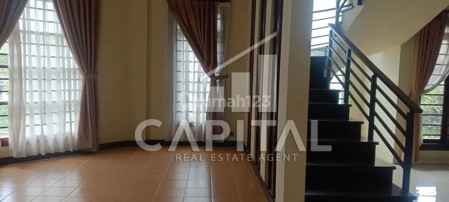 House for rent in Ciputat, Indonesia · Petir · 6 rooms, 3 baths