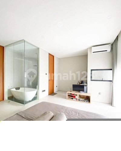 House for rent in Jakarta, Indonesia · Pasar Minggu · 3 rooms, 3 baths
