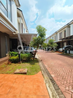 House for rent in Tangerang, Indonesia · Riding · 2 rooms, 2 baths