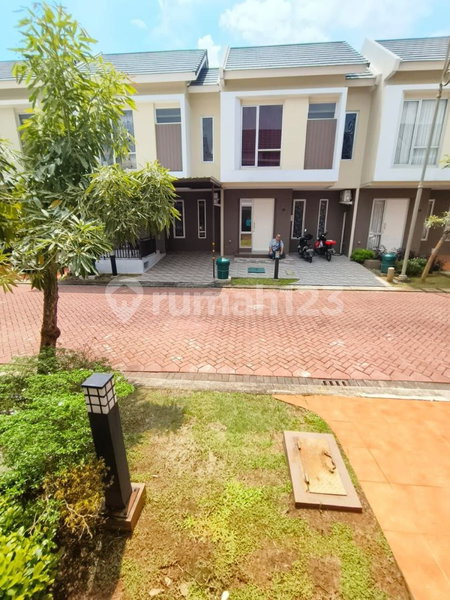 House for rent in Tangerang, Indonesia · Riding · 2 rooms, 2 baths