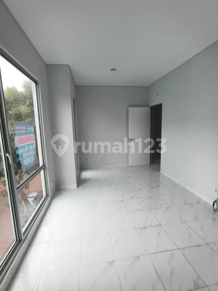House for rent in Tangerang, Indonesia · Riding · 2 rooms, 2 baths