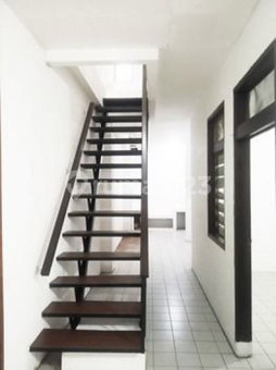 House for rent in Bandung, Indonesia · 4 rooms, 2 baths