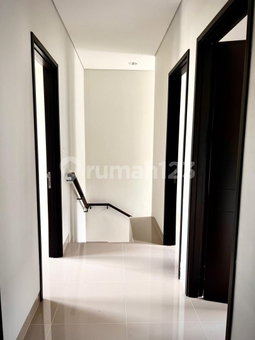 House for rent in Bandung, Indonesia · 4 rooms, 3 baths