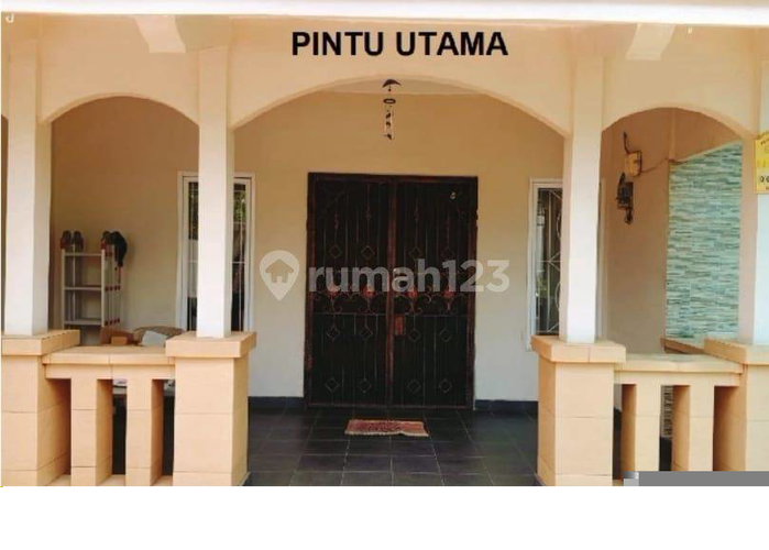 House for rent in Jakarta, Indonesia · Palmerah · 3 rooms, 2 baths