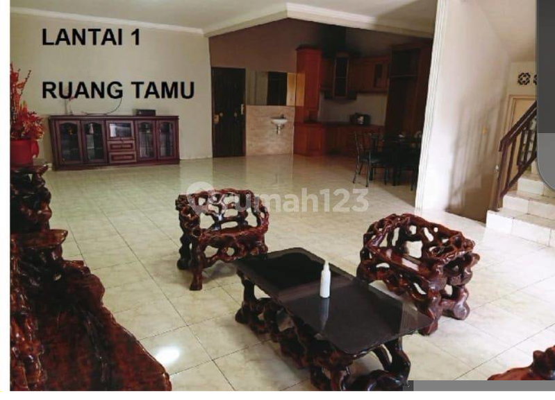House for rent in Jakarta, Indonesia · Palmerah · 3 rooms, 2 baths