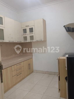 House for rent in Jakarta, Indonesia · Menteng · 4 rooms, 3 baths