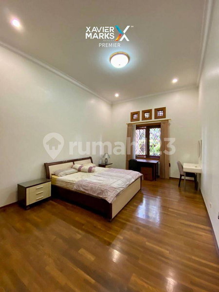 House for rent in Jakarta, Indonesia · Tebet · 6 rooms, 6 baths
