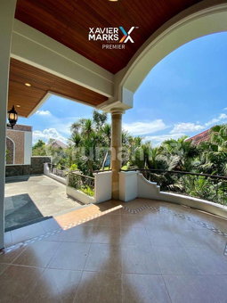 House for rent in Jakarta, Indonesia · Tebet · 6 rooms, 6 baths