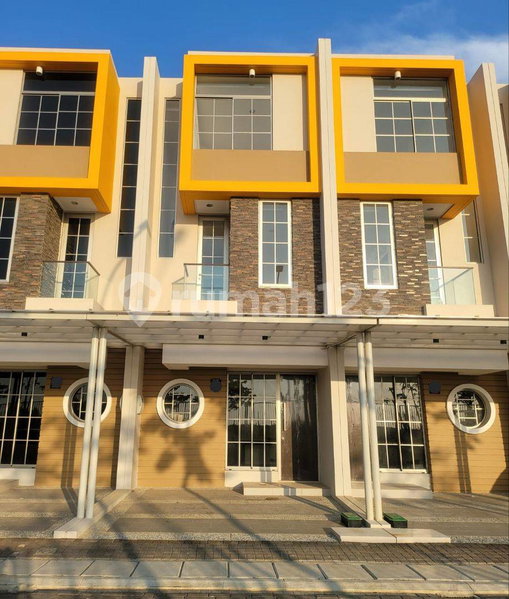 House for rent in Jakarta, Indonesia · Tebet · 3 rooms, 2 baths