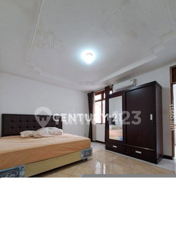 House for rent in Jakarta, Indonesia · Palmerah · 3 rooms, 2 baths