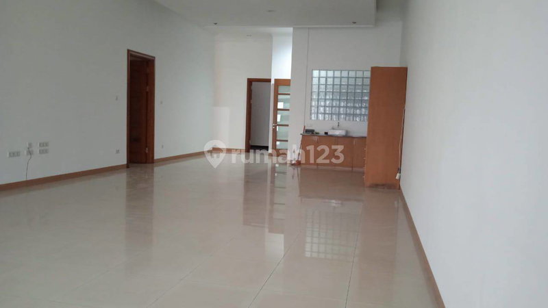 House for rent in Bandung, Indonesia · 4 rooms, 3 baths