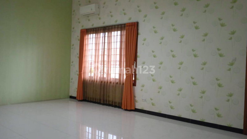 House for rent in Bandung, Indonesia · 4 rooms, 3 baths