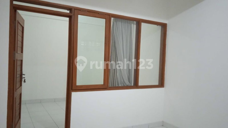 House for rent in Bandung, Indonesia · 4 rooms, 3 baths