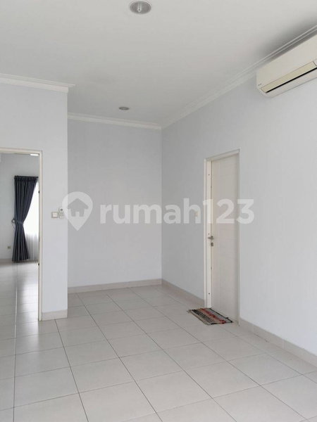 House for rent in Bandung, Indonesia · 3 rooms, 3 baths