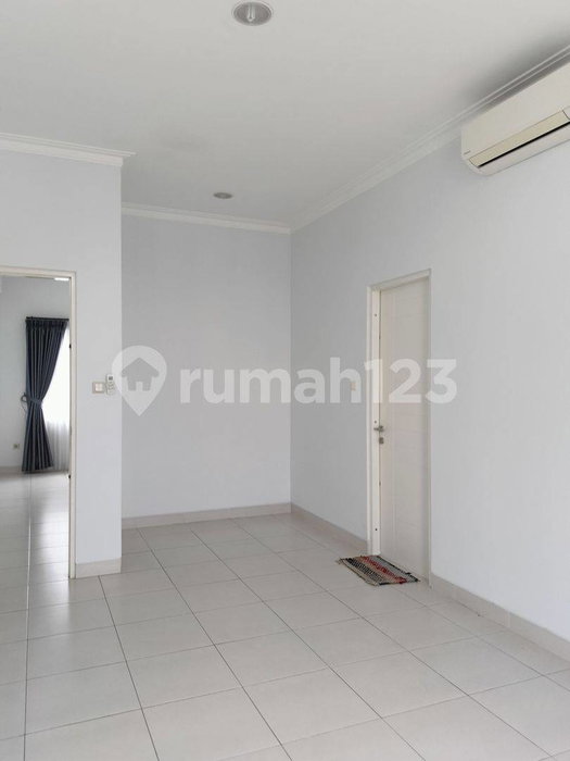 House for rent in Bandung, Indonesia · 3 rooms, 3 baths