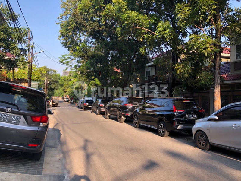 House for rent in West Jakarta, Indonesia · Cengkareng · 4 rooms, 3 baths