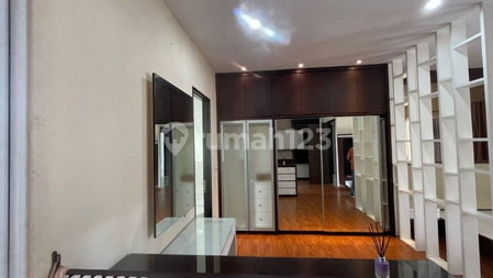House for rent in West Jakarta, Indonesia · Cengkareng · 5 rooms, 4 baths