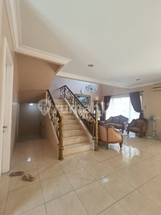 House for rent in Tangerang, Indonesia · Sukasari · 4 rooms, 4 baths
