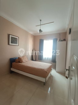 House for rent in Tangerang, Indonesia · Sukasari · 4 rooms, 4 baths