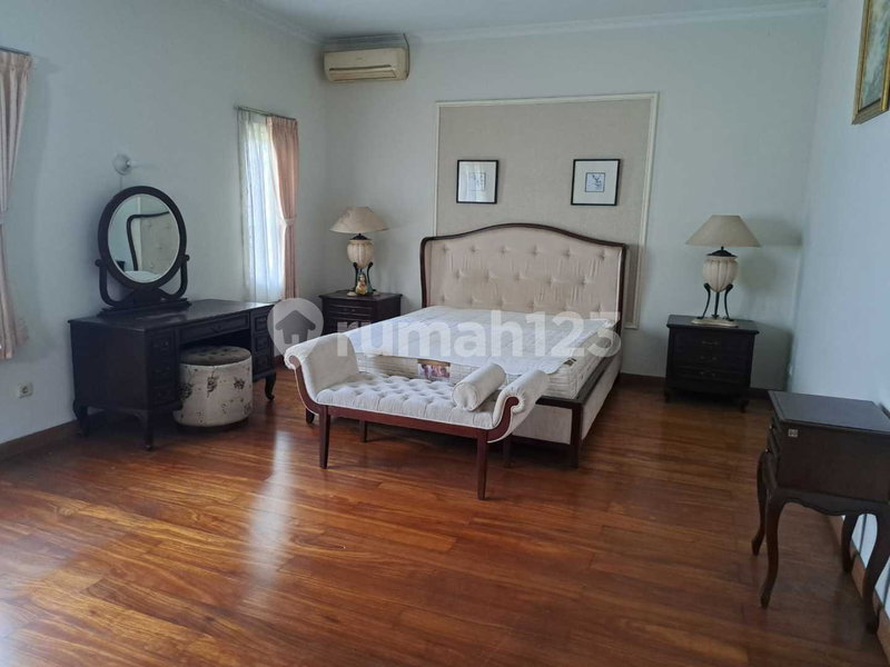 House for rent in West Jakarta, Indonesia · Cengkareng · 5 rooms, 4 baths