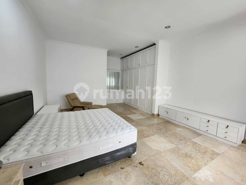 House for rent in West Jakarta, Indonesia · Cengkareng · 4 rooms, 4 baths