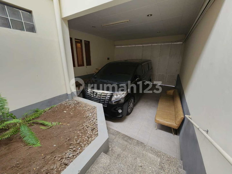 House for rent in West Jakarta, Indonesia · Cengkareng · 4 rooms, 4 baths