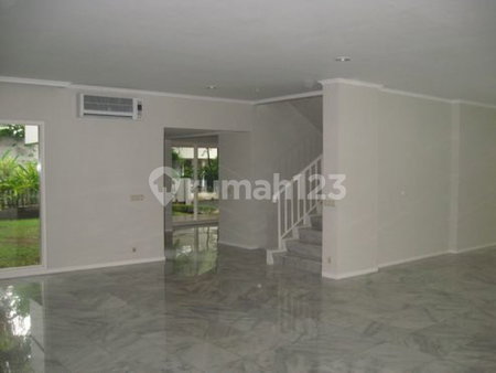 House for rent in West Jakarta, Indonesia · Cengkareng · 4 rooms, 3 baths