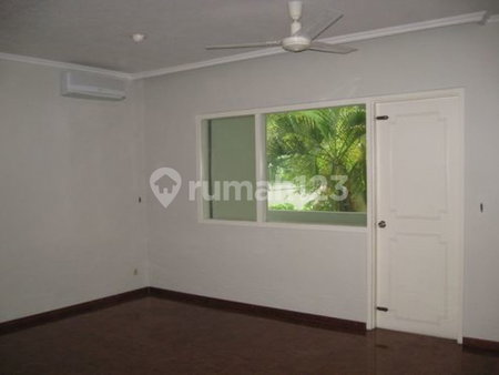 House for rent in West Jakarta, Indonesia · Cengkareng · 4 rooms, 3 baths