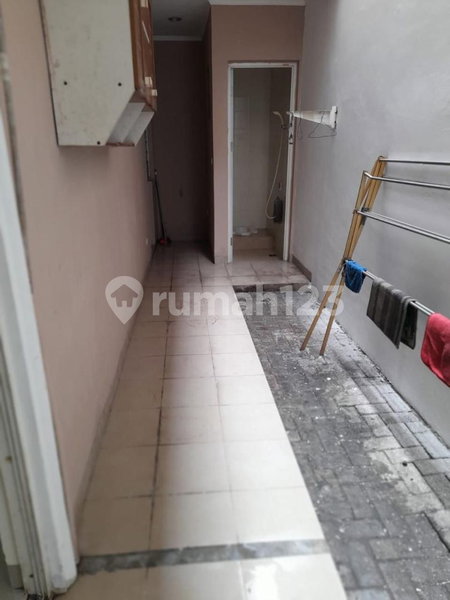 House for rent in Surabaya, Indonesia · 3 rooms, 3 baths