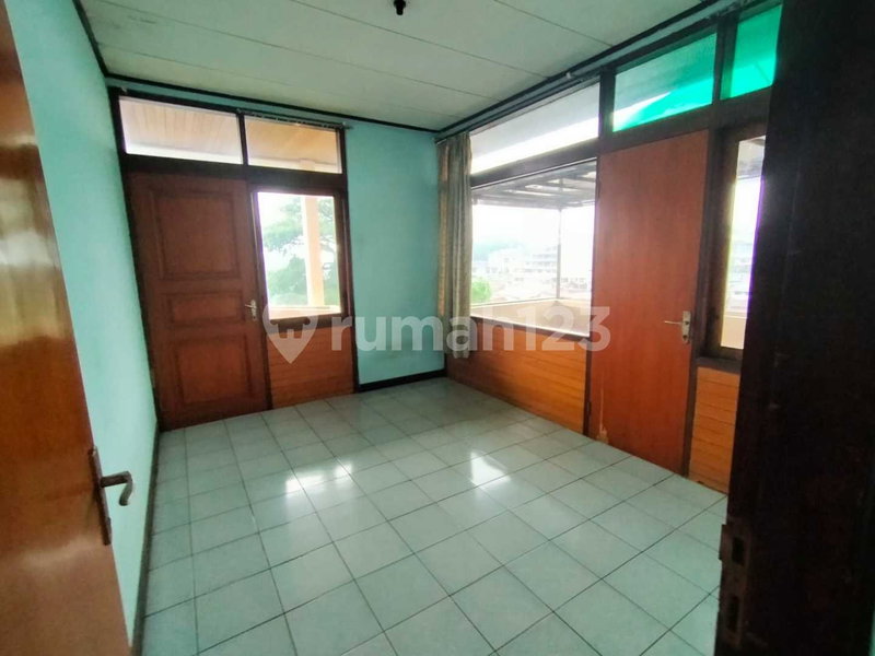 House for rent in Bogor, Indonesia · 4 rooms, 3 baths