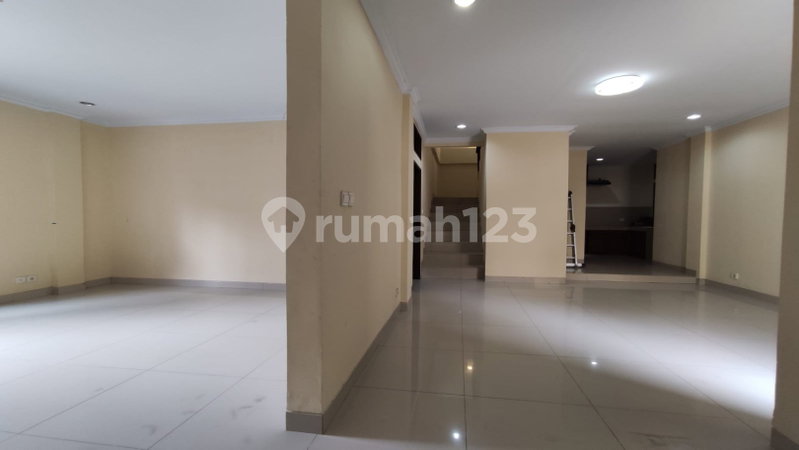 House for rent in Denpasar, Indonesia · 4 rooms, 5 baths