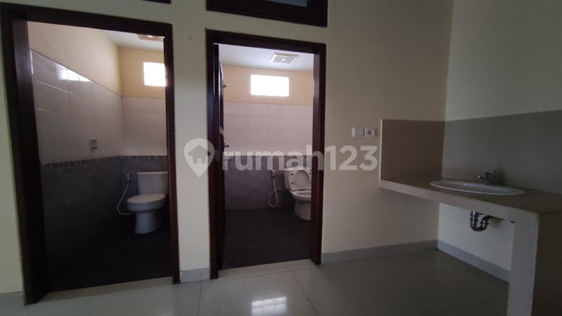House for rent in Denpasar, Indonesia · 4 rooms, 5 baths