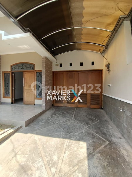 House for rent in Bandung, Indonesia · 3 rooms, 2 baths