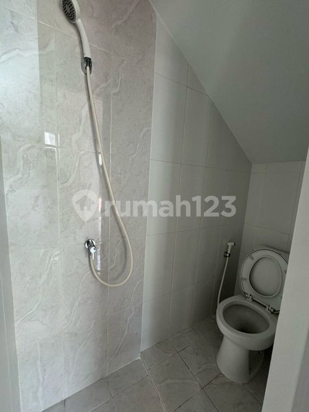 House for rent in Bekasi, Indonesia · 2 rooms, 2 baths