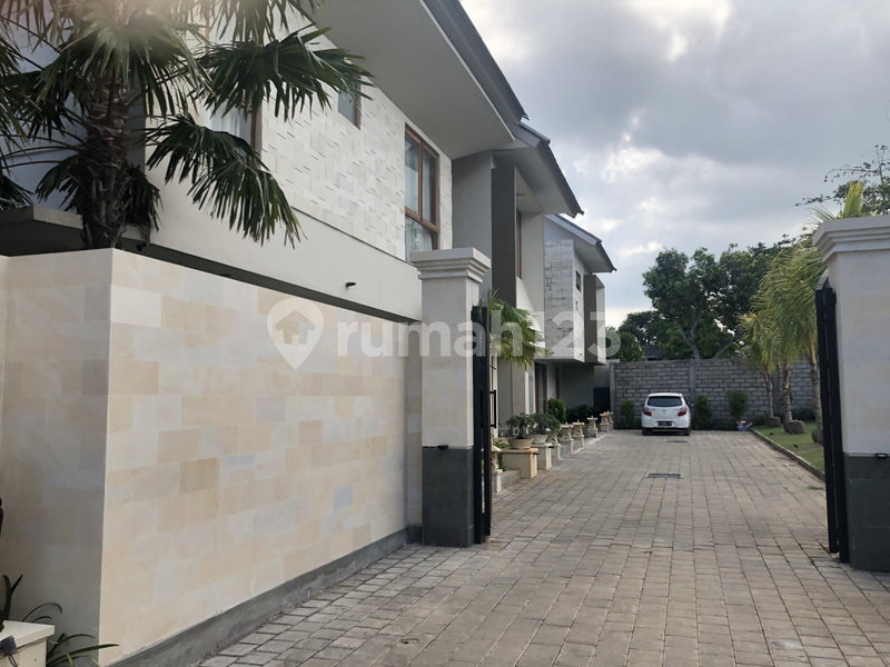 House for rent in Ciputat, Indonesia · Pinang · 3 rooms, 2 baths