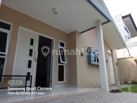 House for rent in Bandung, Indonesia · 3 rooms, 2 baths