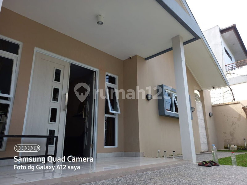 House for rent in Bandung, Indonesia · 3 rooms, 2 baths