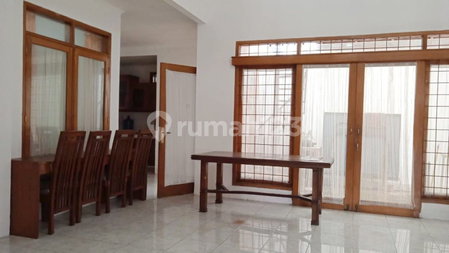 House for rent in Bandung, Indonesia · 6 rooms, 6 baths
