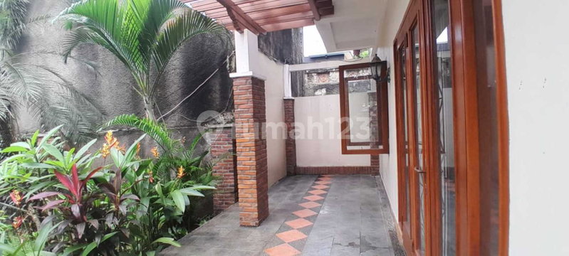 House for rent in Bandung, Indonesia · 3 rooms, 3 baths