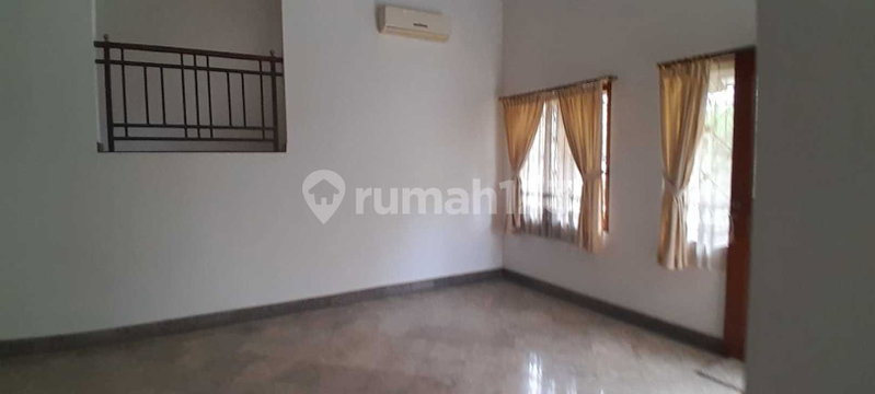 House for rent in Bandung, Indonesia · 3 rooms, 3 baths